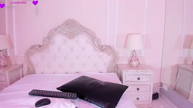 SamanthaPierce online show from October 2025 12:28:02 PM