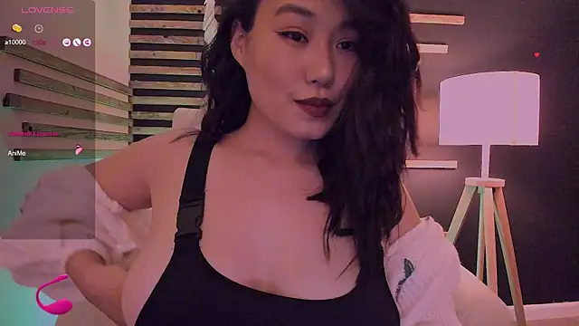 Snapshot of kimmy_chi_ chatting on January 2025 06:10:01 PM kimmy chi online show from January 2025 06:10:01 PM