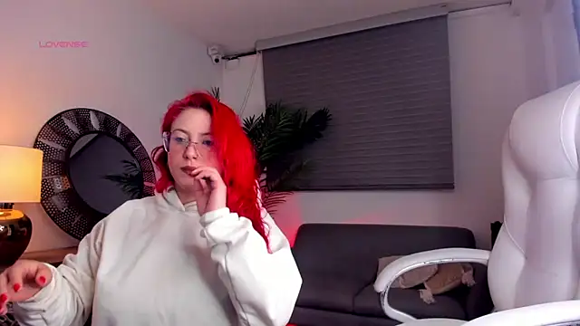 Snapshot of miss_julietaa chatting on March 2025 11:49:02 AM miss julietaa online show from March 2025 11:49:02 AM