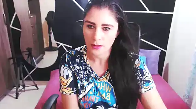 LUCY LI online show from January 2025 05:59:02 PM