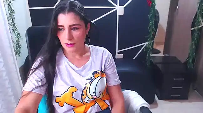 LUCY LI online show from March 2025 06:12:01 PM