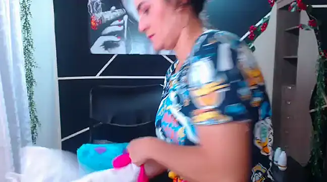 LUCY LI online show from March 2025 09:40:02 PM