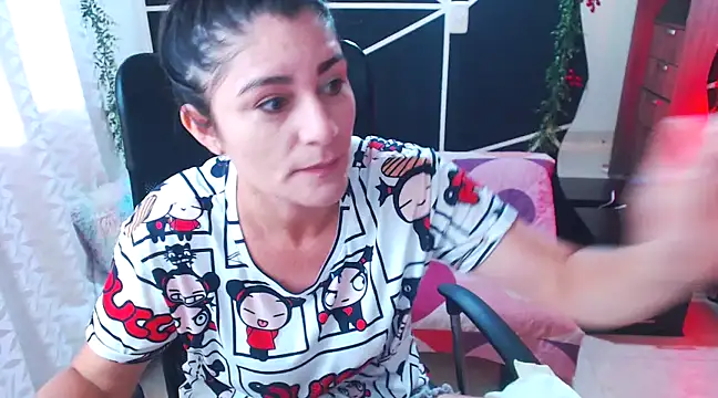 LUCY LI online show from March 2025 12:35:02 PM