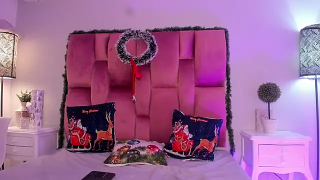 SweetBonniie online show from December 2024 12:16:01 PM