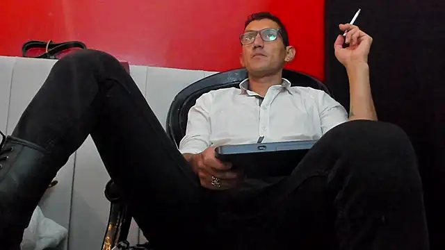 enzopratt online show from March 2025 03:32:02 AM