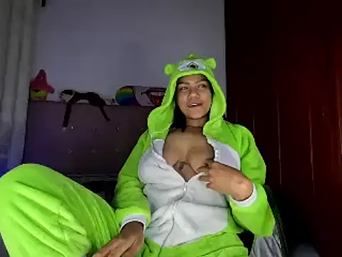 Ale xandra online show from March 2025 03:51:01 AM