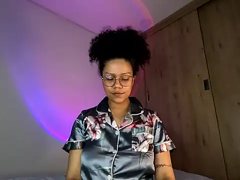 Ale xandra online show from April 2026 01:19:02 AM