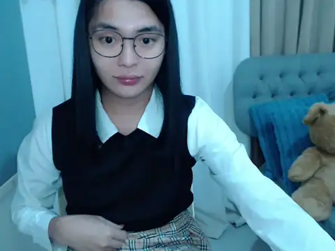 Snapshot of zhaviahale21 chatting on October 2025 03:33:02 PM zhaviahale21 online show from October 2025 03:33:02 PM