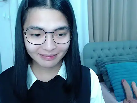 Snapshot of zhaviahale21 chatting on October 2025 02:53:01 PM zhaviahale21 online show from October 2025 02:53:01 PM