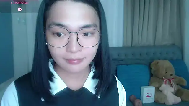 Snapshot of zhaviahale21 chatting on July 2026 06:04:01 PM zhaviahale21 online show from July 2026 06:04:01 PM