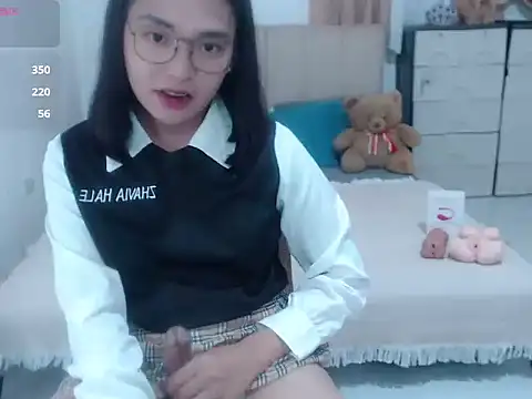 Snapshot of zhaviahale21 chatting on August 2026 04:43:01 PM zhaviahale21 online show from August 2026 04:43:01 PM