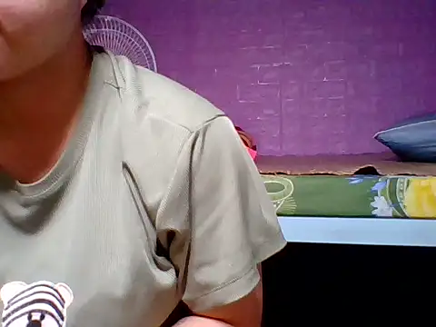 Snapshot of Mimi18x chatting on October 2025 02:57:02 AM Mimi18x online show from October 2025 02:57:02 AM