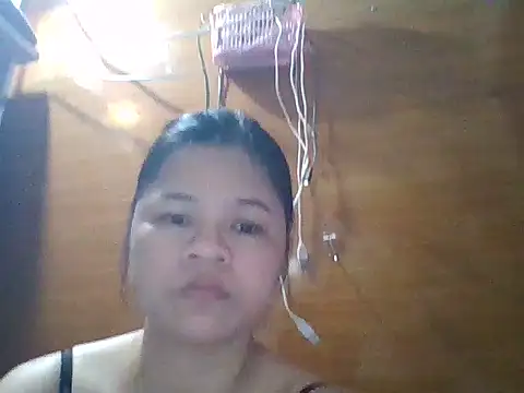Mimi18x online show from May 2026 01:56:01 AM