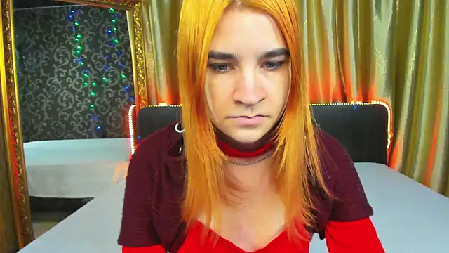 Snapshot of _Polly_Love_ chatting on December 2024 10:25:01 AM Polly Love online show from December 2024 10:25:01 AM