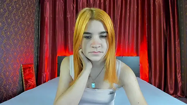 Snapshot of _Polly_Love_ chatting on December 2024 07:15:01 AM Polly Love online show from December 2024 07:15:01 AM