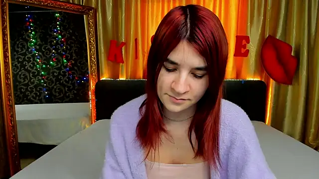 Snapshot of _Polly_Love_ chatting on February 2025 01:15:02 PM Polly Love online show from February 2025 01:15:02 PM