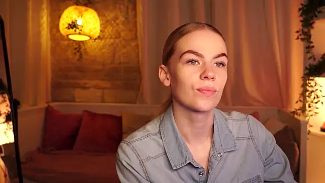 Snapshot of sn0w_barbie chatting on September 2025 08:41:02 AM sn0w barbie online show from September 2025 08:41:02 AM