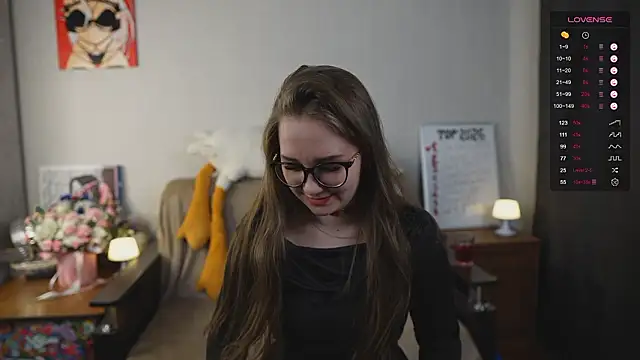 Snapshot of Miatiny chatting on February 2026 08:05:01 PM Miatiny online show from February 2026 08:05:01 PM