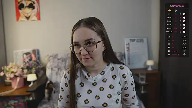 Snapshot of Miatiny chatting on February 2026 07:56:01 PM Miatiny online show from February 2026 07:56:01 PM