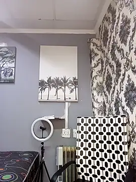 Snapshot of DickDiva1 chatting on February 2025 09:08:02 AM DickDiva1 online show from February 2025 09:08:02 AM