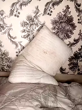 Snapshot of DickDiva1 chatting on February 2025 09:03:02 PM DickDiva1 online show from February 2025 09:03:02 PM