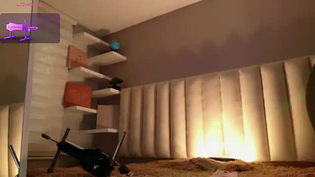 Megan mooree  online show from December 2025 12:21:02 PM