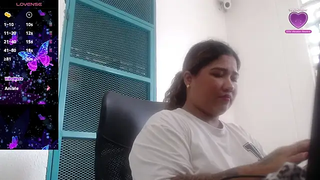 Snapshot of Gabycutee chatting on October 2025 07:45:01 PM Gabycutee online show from October 2025 07:45:01 PM