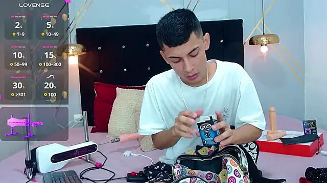 Oliver king sex online show from January 2025 04:09:01 PM