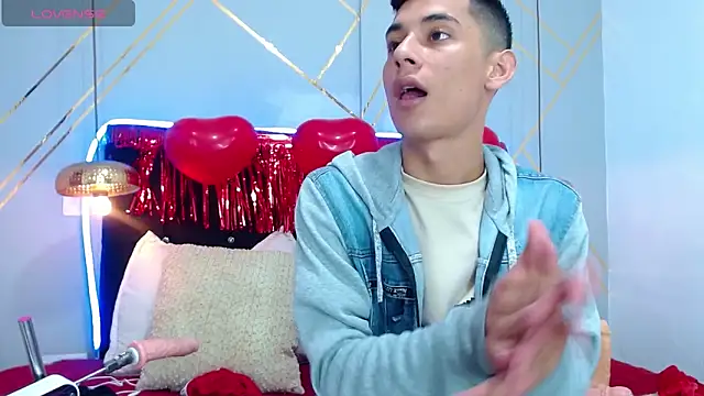 Oliver king sex online show from February 2025 05:39:02 PM