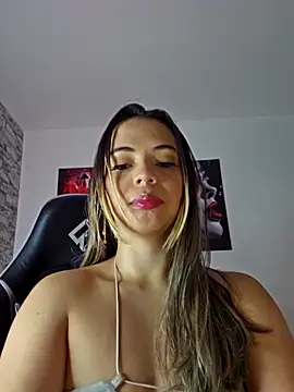 Snapshot of Antonella2_m chatting on September 2025 05:02:01 PM Antonella2 m online show from September 2025 05:02:01 PM