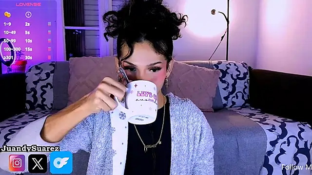 Snapshot of Abby_bella09 chatting on November 2025 06:35:02 AM Abby bella09 online show from November 2025 06:35:02 AM