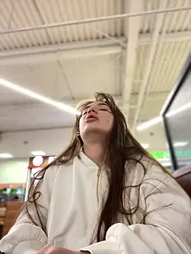 Holly Molii online show from December 2024 08:22:01 AM