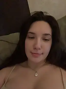 Snapshot of Holly_Molii chatting on July 2026 03:12:01 AM Holly Molii online show from July 2026 03:12:01 AM