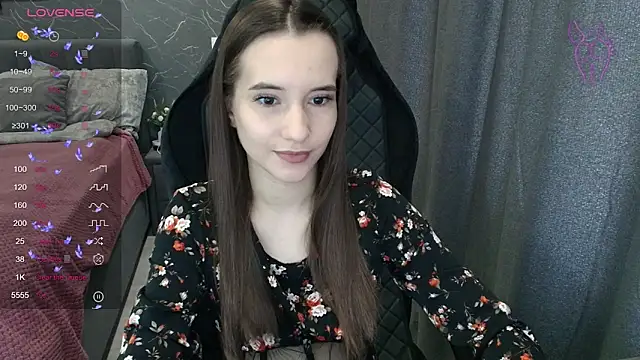 Alice Weiss online show from June 2026 09:07:02 AM