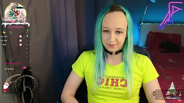Snapshot of SexyTrixyLove chatting on December 2024 07:15:01 AM SexyTrixyLove online show from December 2024 07:15:01 AM