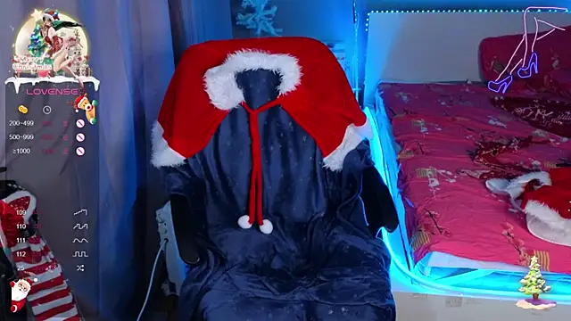 Snapshot of SexyTrixyLove chatting on December 2024 09:33:02 AM SexyTrixyLove online show from December 2024 09:33:02 AM
