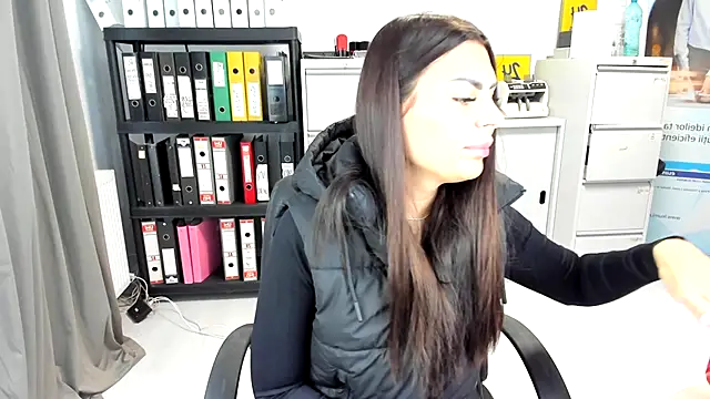 Snapshot of kilenyapatrice chatting on October 2025 10:45:01 AM kilenyapatrice online show from October 2025 10:45:01 AM