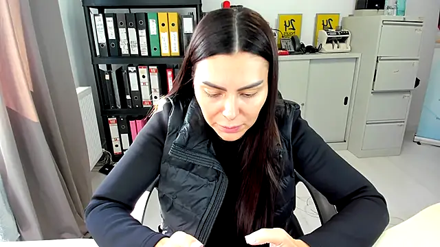 Snapshot of kilenyapatrice chatting on October 2025 09:52:01 AM kilenyapatrice online show from October 2025 09:52:01 AM