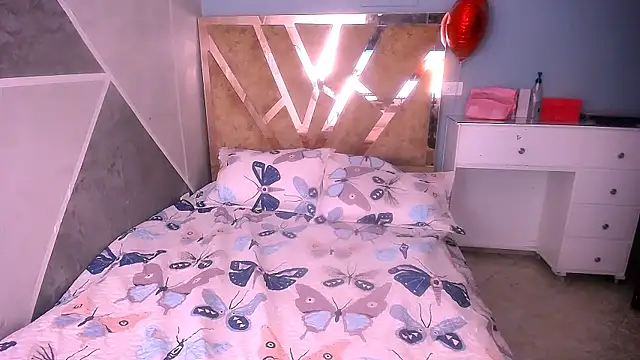 Snapshot of hannamour chatting on October 2025 10:19:01 PM hannamour online show from October 2025 10:19:01 PM