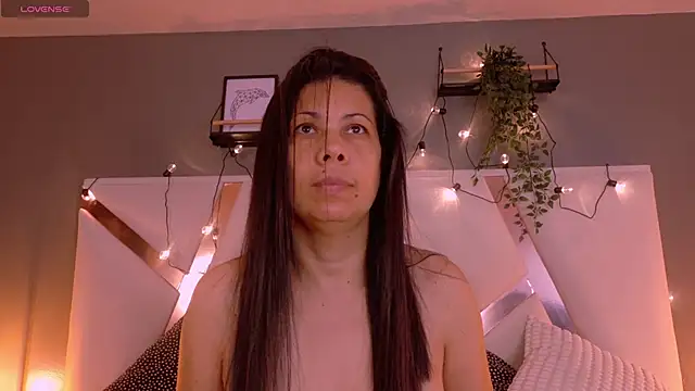 JaylaScott   online show from September 2025 11:47:01 AM