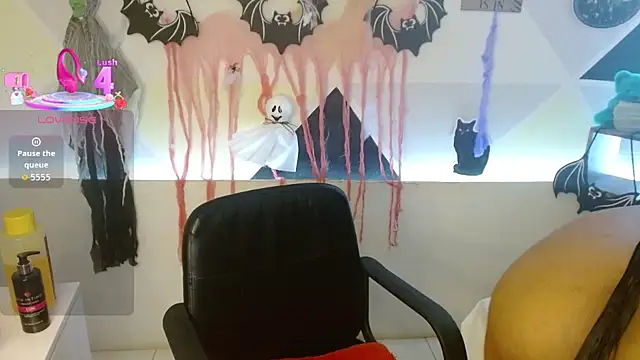 NatashaDormat online show from October 2025 02:24:02 PM