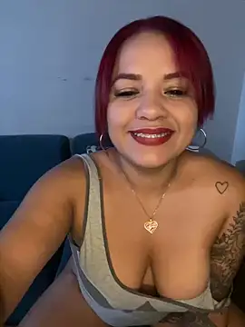 Snapshot of EmmaHot chatting on January 2025 09:48:02 AM EmmaHot online show from January 2025 09:48:02 AM