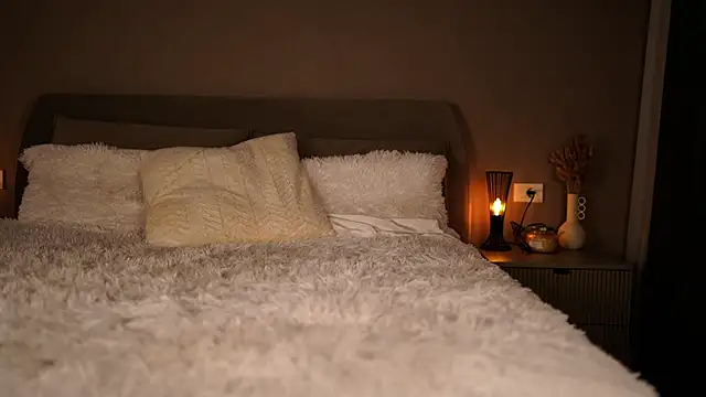 Snapshot of FrancescaNappi chatting on January 2025 05:28:02 PM FrancescaNappi online show from January 2025 05:28:02 PM