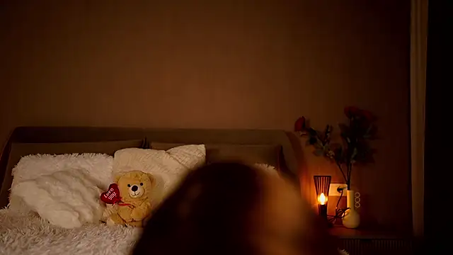 Snapshot of FrancescaNappi chatting on February 2025 08:07:02 PM FrancescaNappi online show from February 2025 08:07:02 PM