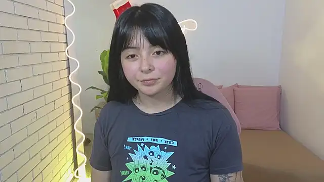 Snapshot of hina_tay chatting on December 2024 04:38:01 AM hina tay online show from December 2024 04:38:01 AM