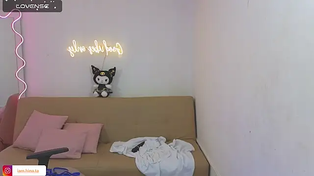 Snapshot of hina_tay chatting on February 2025 10:26:02 AM hina tay online show from February 2025 10:26:02 AM