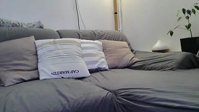 Snapshot of CaroAndMarc chatting on February 2026 09:03:02 AM CaroAndMarc online show from February 2026 09:03:02 AM