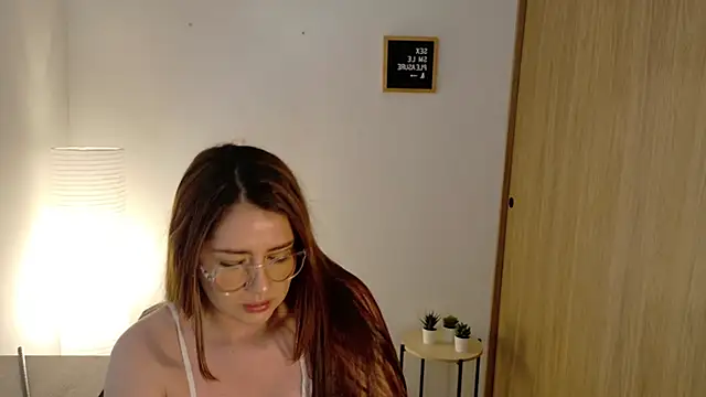 Rachel t  online show from October 2025 09:15:01 PM