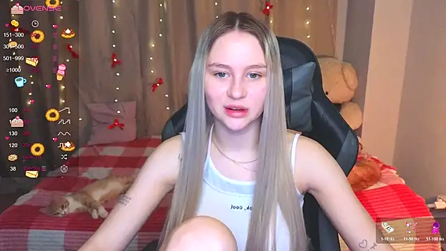 Snapshot of doll_barbieee chatting on December 2025 12:43:02 PM doll barbieee online show from December 2025 12:43:02 PM