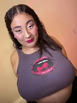 alexxaa96 online show from May 2026 01:11:02 AM